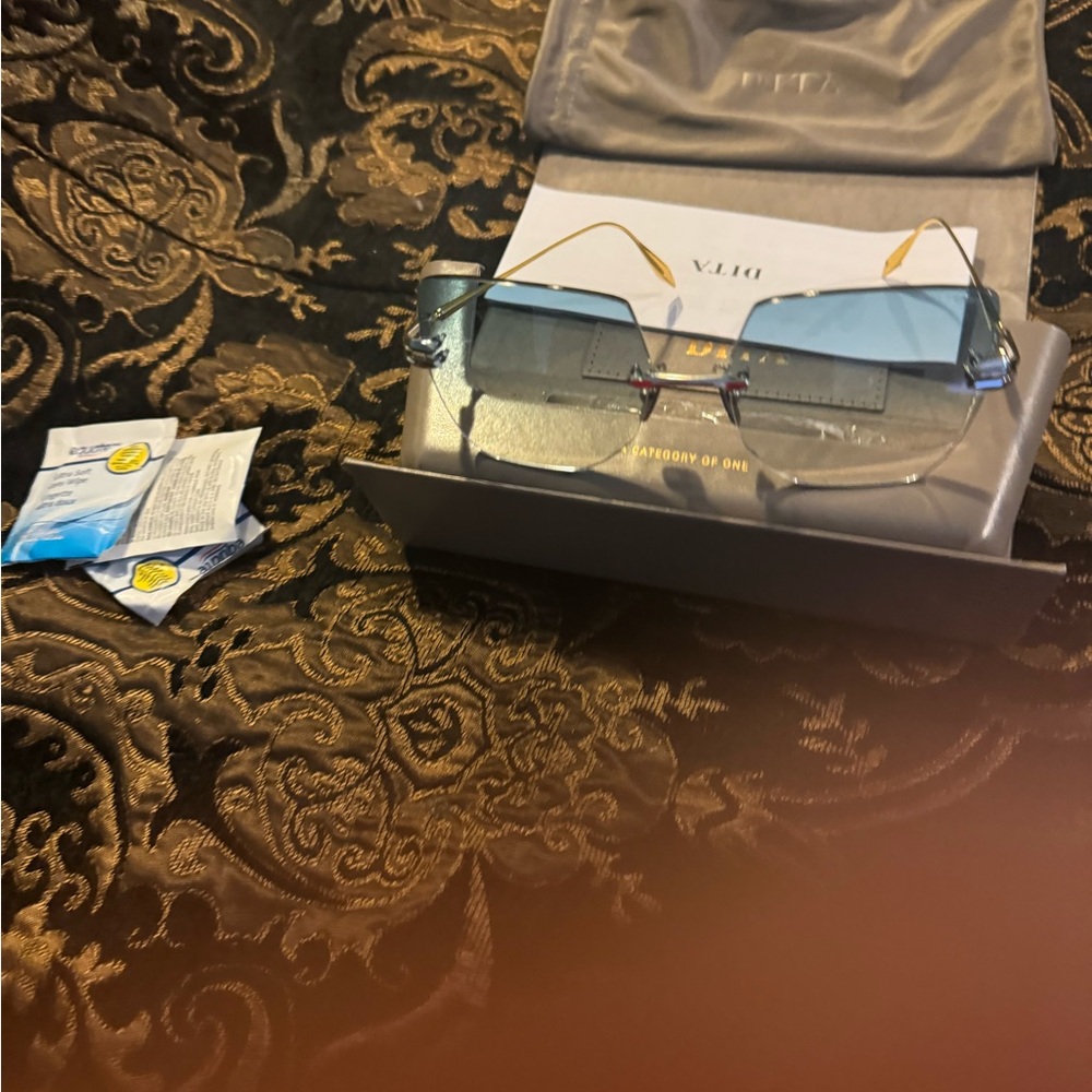 DITA EMBRA DTS155-A-03 Silver Gold Dark Gradient Lens Rimless Sunglasses- New - Picture 10 of 16